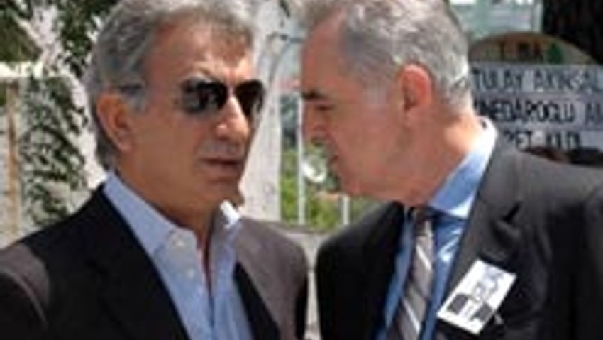 Polat'a darbe girişimi !