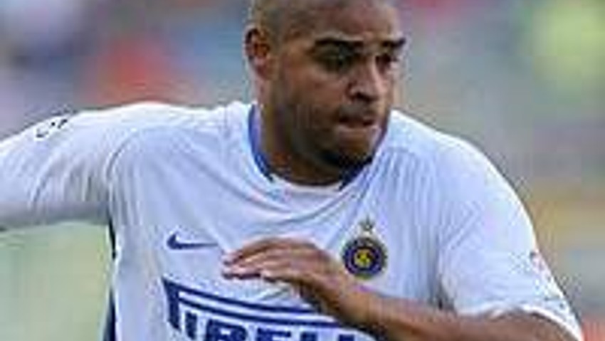 Adriano İnter'de kalıyor !