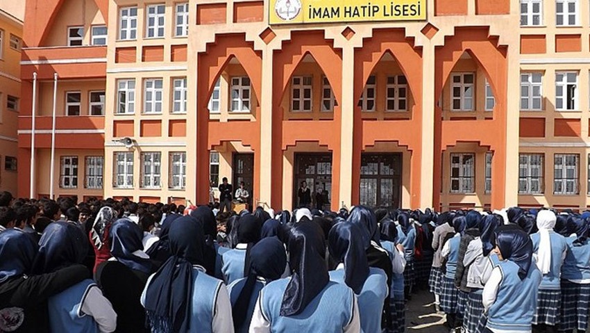 İmam hatipler Anadolu liselerine yetişti 