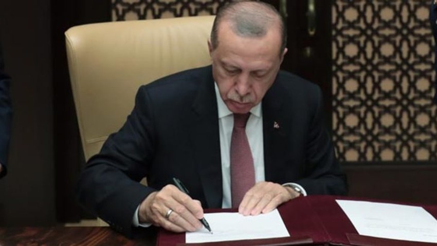 Erdoğan, Yeni Şafak yazarını danışman atadı