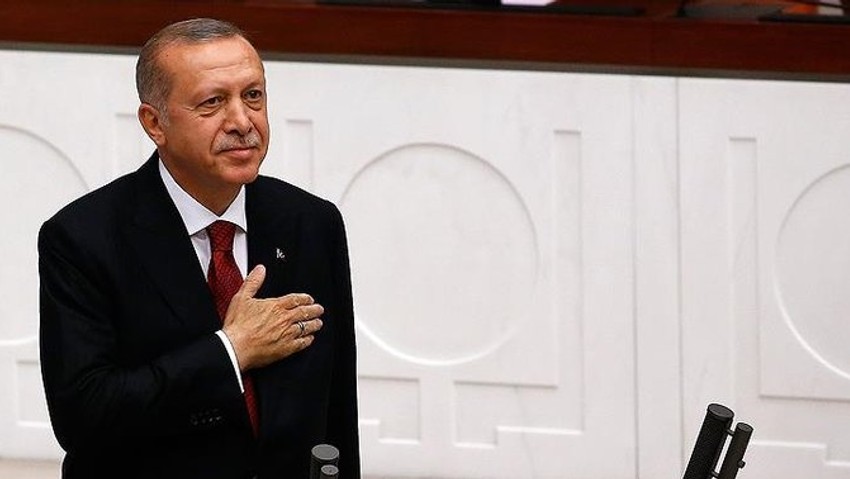 BMC'den Erdoğan'a hediye otobüs