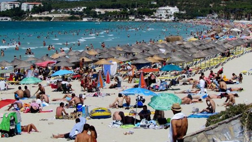 İngiliz gazete tatil için Çeşme'yi önerdi