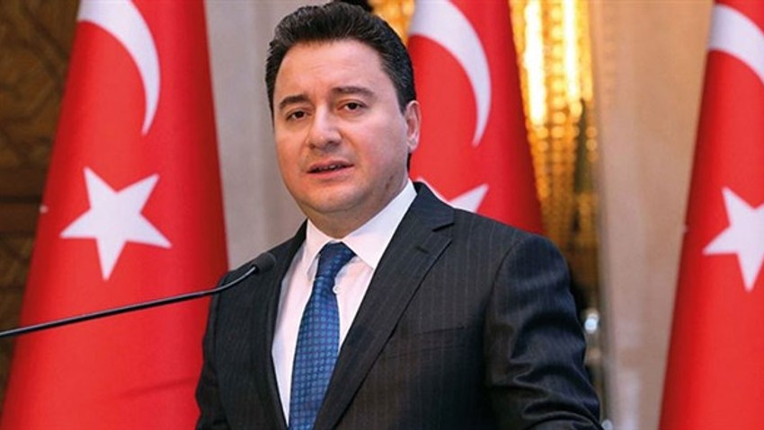 Ali Babacan yeni partinin kuruluşunu yine erteledi