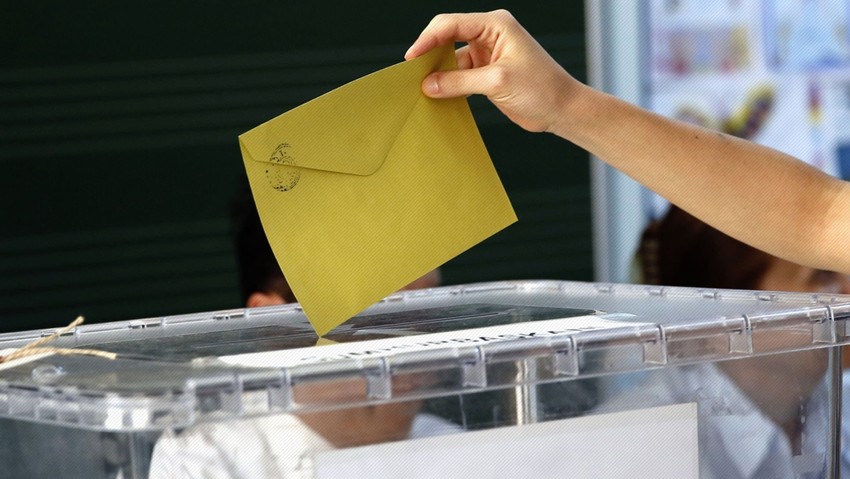 Anketler AK Parti'yi harekete geçirdi: İttifaklara baraj geliyor