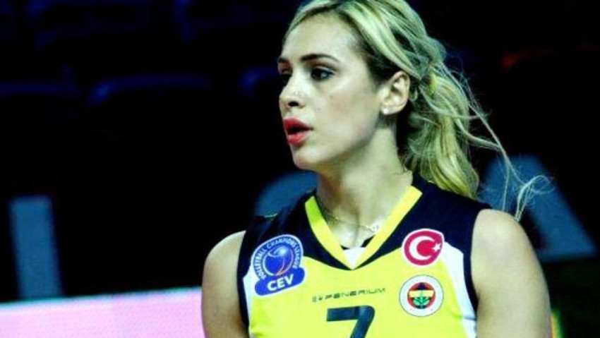Milli voleybolcunun iş insanına ''travesti'' davasında ceza belli oldu