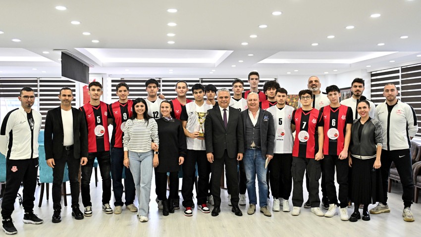 Şampiyonada Muratpaşa’yı temsil edecekler