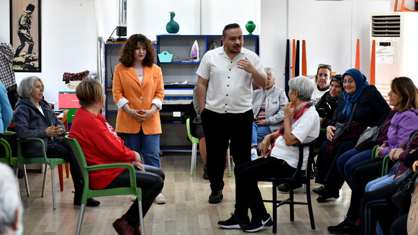 Muratpaşa'da yaşlı evlerinde bioenerji deneyimi