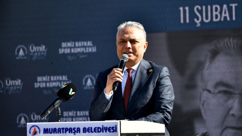 Muratpaşa Belediyesi, Deniz Baykal Spor Kompleksi'ni hizmete açtı