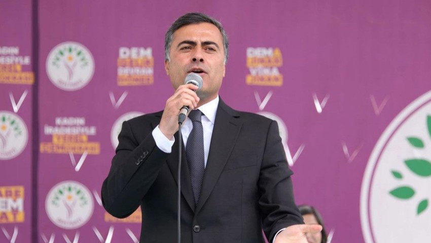 Van Büyükşehir Belediye Başkanı'na 3 yıl 9 ay hapis cezası