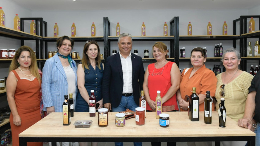 Muratpaşa'nın kadın kooperatiflerinden rekor satış