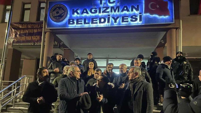 Bir DEM Partili belediyeye daha kayyum atandı