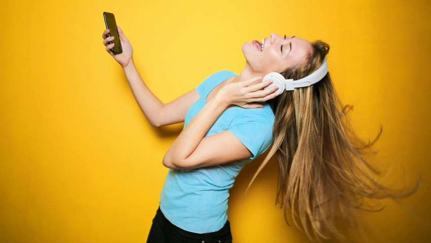 İşin uzmanından kulaklık kullanımı için hayati uyarı!