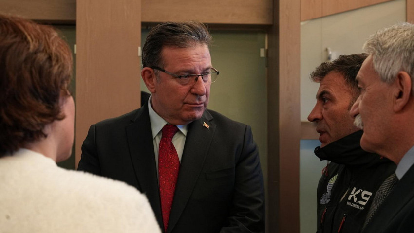 Sarıyer Belediye Başkanı Aksu Ece’yi ve yakınlarını hastanede ziyaret etti