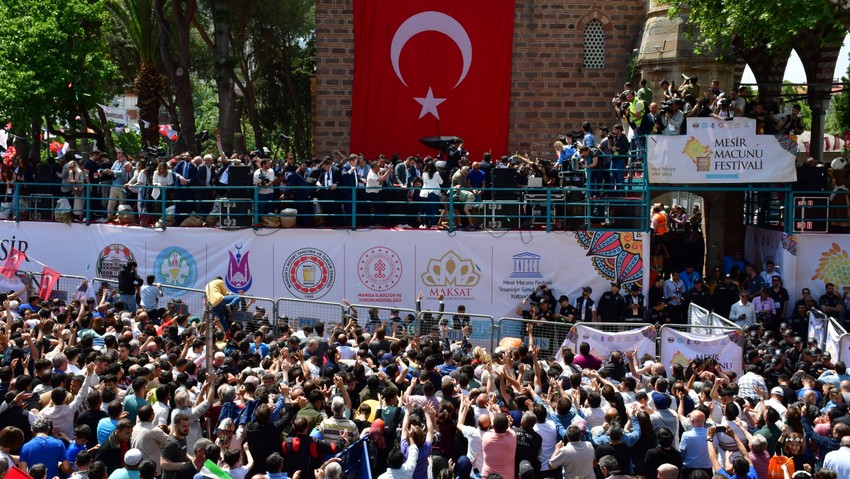 Manisa'da bahar ve Mesir Macunu Festivali coşkusu birlikte yaşanacak