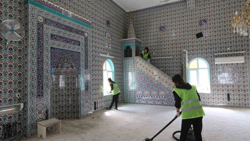 Muğla Büyükşehir Belediyesi’nden camilerde bayram temizliği