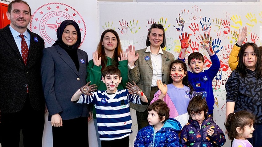 Üsküdar'da otizm farkındalık etkinliği gerçekleştirildi