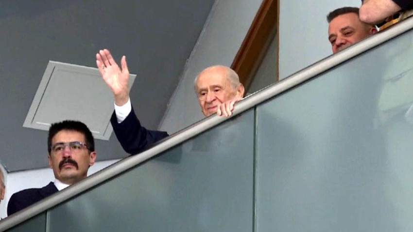 Bahçeli'den şaşırtan ''Özgür Özel'' açıklaması