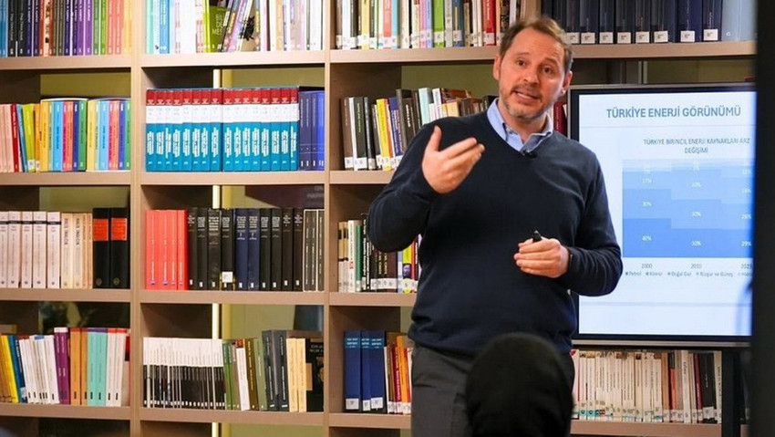 Berat Albayrak aylar sonra ortaya çıktı