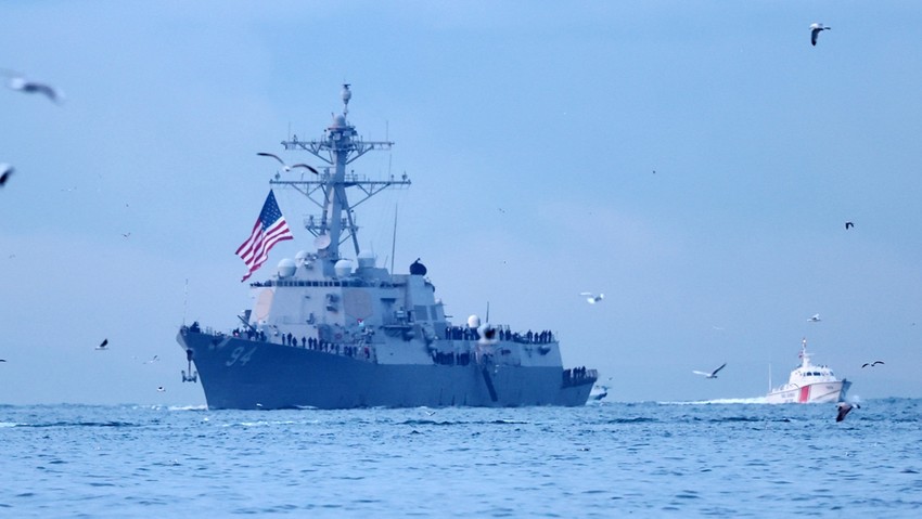 Deprem sırasında ABD savaş gemisi USS Nitze'nin İstanbul'da olduğu iddia edildi