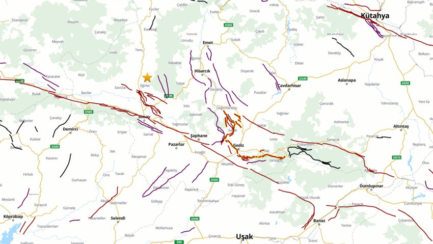 Kütahya peş peşe depremlerle sarsıldı