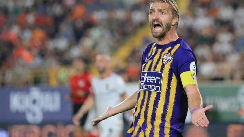 Caner Erkin futbolu bıraktı mı ? Açıklama geldi