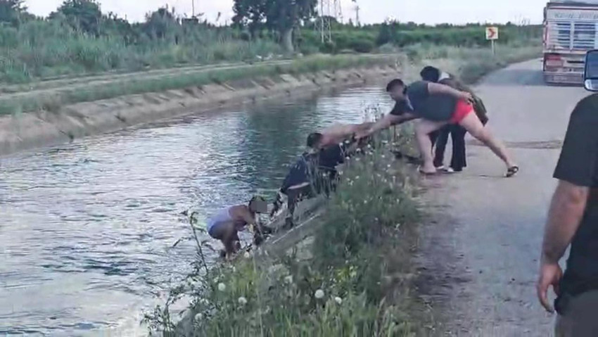 Aracıyla sulama kanalına uçan sürücü yardımları reddetti - Resim: 2