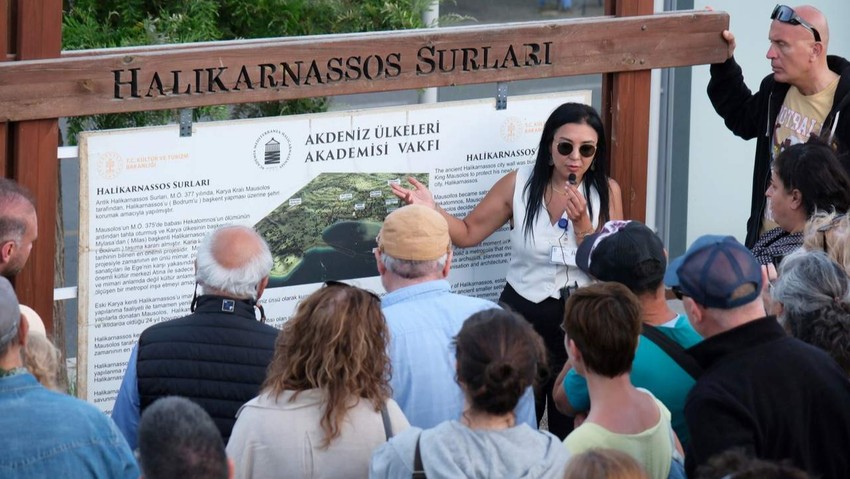 Bodrum'da Myndos Kapısı ve Halikarnassos Surlarında, Tarihe Yolculuk Yapıldı