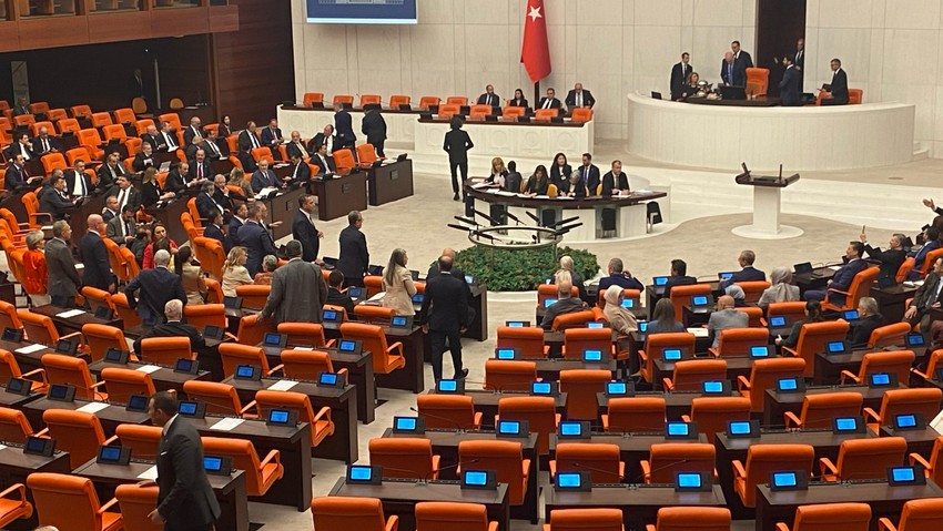 Numan Kurtulmuş'un kararı Meclis'i karıştırdı