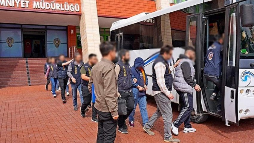 Sosyal medyanın büyücüleri gözaltında