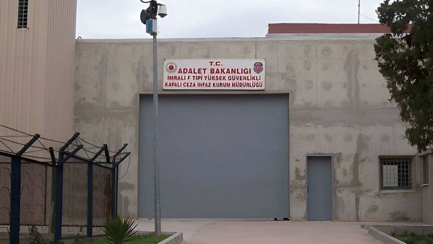 Komisyon heyeti sessiz sedasız İmralı'ya gitti!