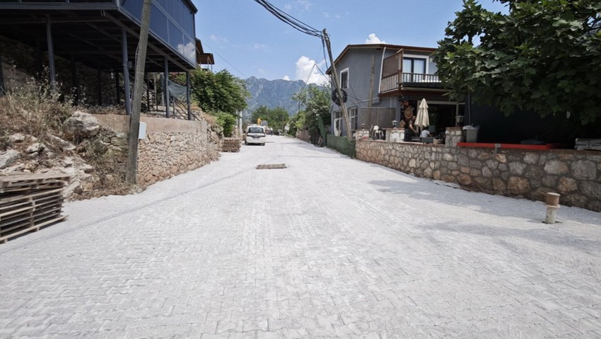 Muğla Büyükşehir’in Yol Yatırımları Hız Kesmiyor: Orhaniye'de Çalışmalar Başladı