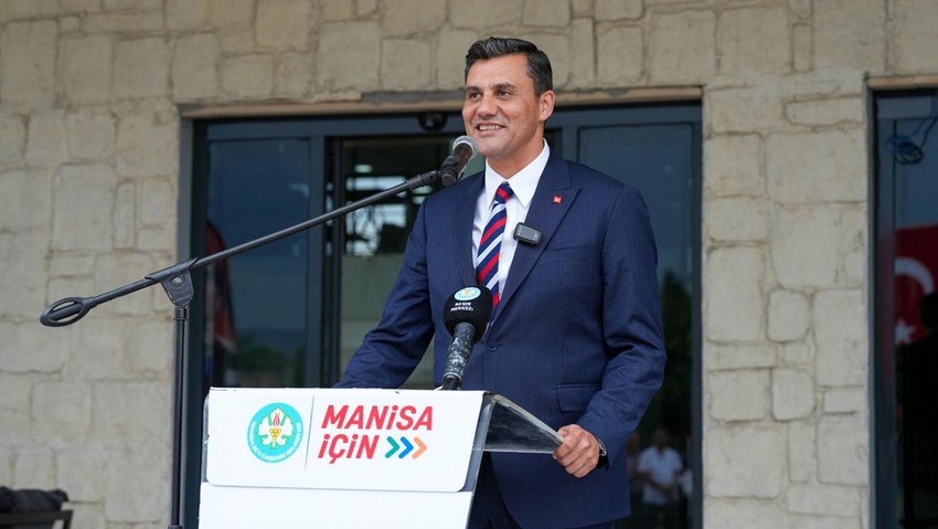 Manisa Büyükşehir Belediye Başkanı Ferdi Zeyrek hayatını kaybetti