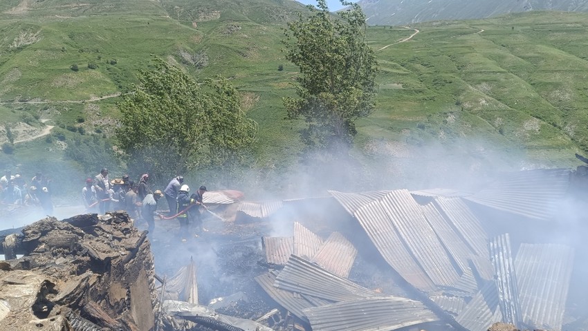 Evde çıkan yangın can aldı
