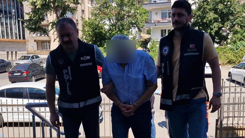 Müze müdürü ve muhasebeci yakayı ele verdi!