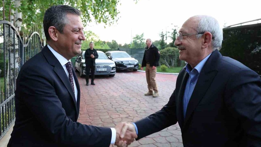 CHP'nin eski genel başkanlarından Özgür Özel'e destek bildirisi