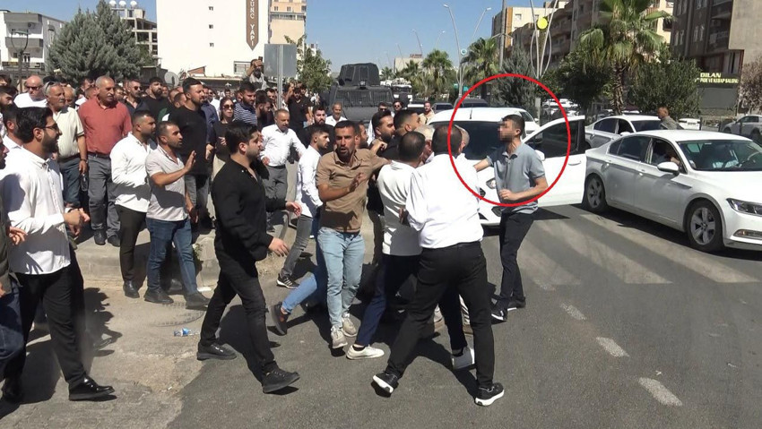 İstifa sloganlarına tepki gösterdi, meydan dayağı attılar! - Resim: 2