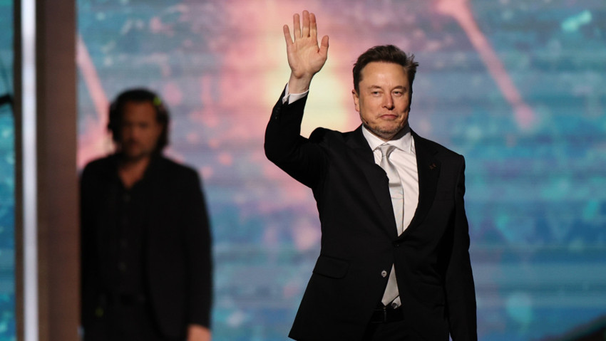 Ünlü milyarder Elon Musk parti kurdu