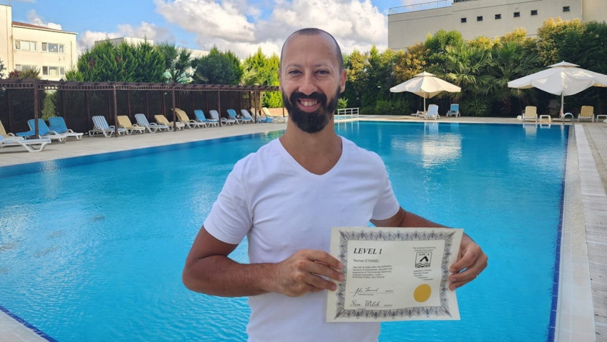 Yüzme Eğitmeni Teoman Etensel Amerika’dan belge aldı