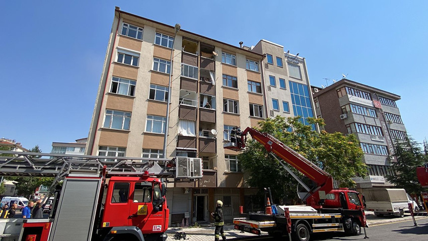 5 katlı apartmanda çıkan yangında can pazarı yaşandı - Resim: 4