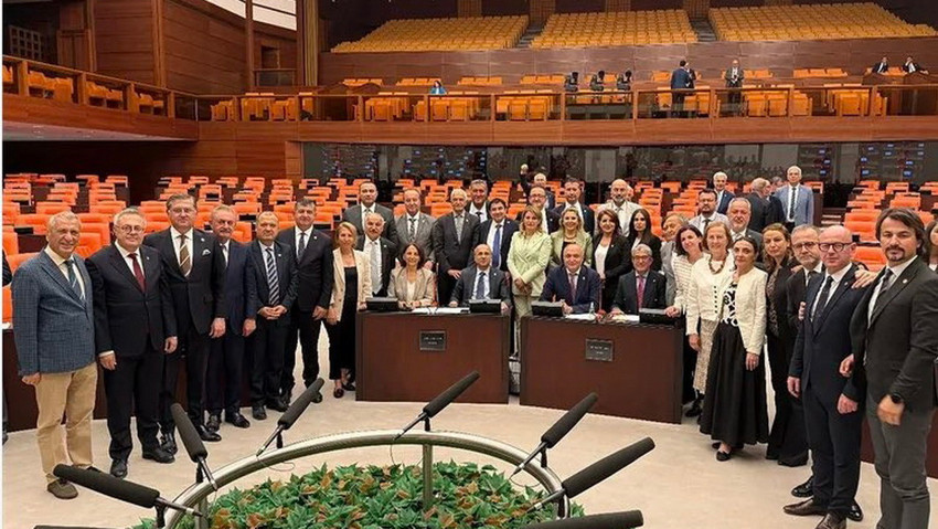 Ünlü anket firması açıkladı: İşte Meclis'in en sevilen 10 milletvekili...