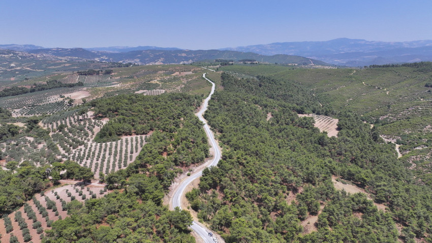 Manisa Büyükşehir’den Akhisar ve Turgutlu’ya 22 Kilometrelik Yol Çalı