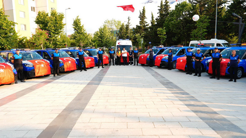 Sancaktepe’de Çifte Sevinç: Tapular Teslim Edildi, Yeni Araçlar Hizmete Girdi