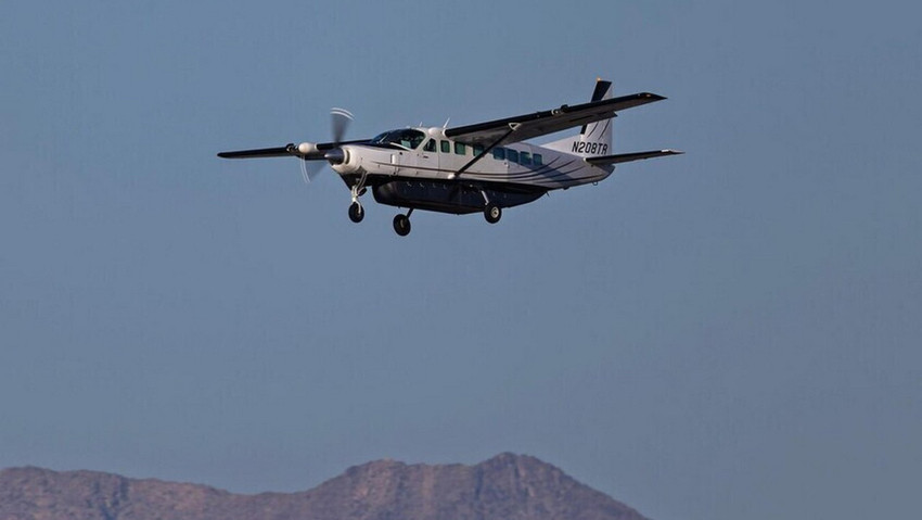 İspanya'da uçak düştü: Kurtulan yok