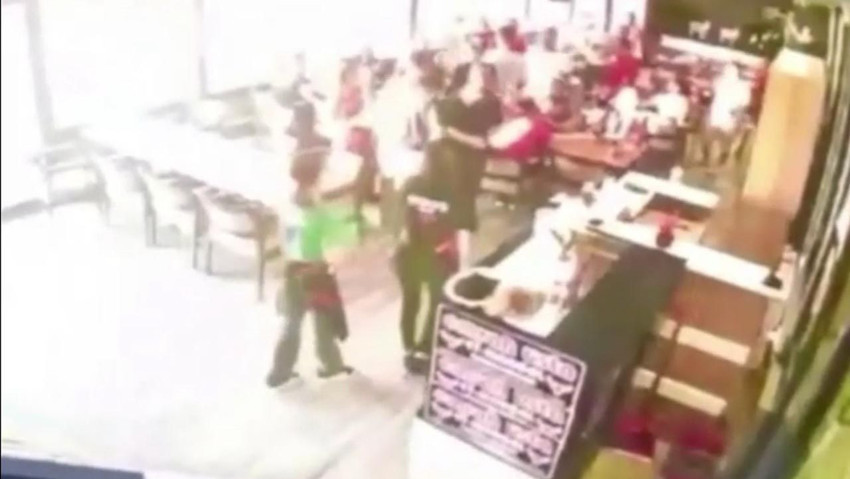 Samsunspor taraftarına silahlı saldırının güvenlik kamerası görüntüleri ortaya çıktı - Resim: 1