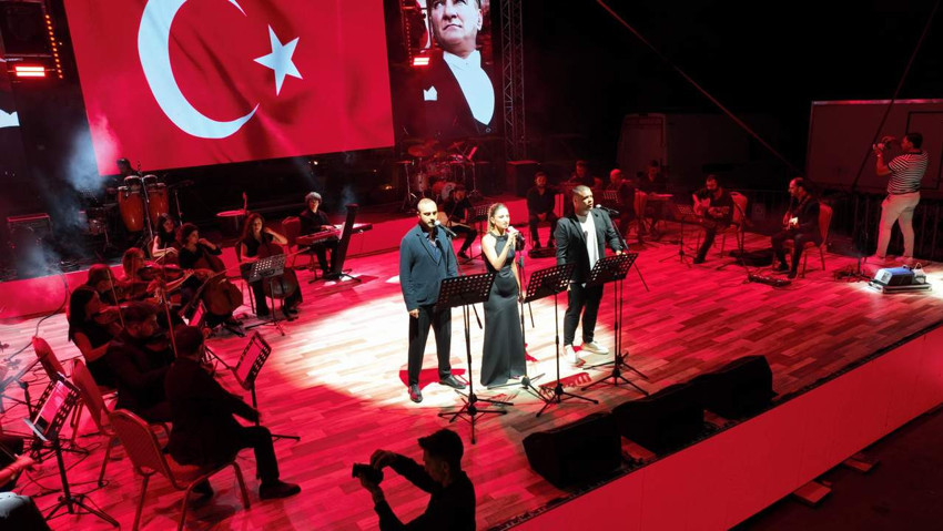 Balıkesir'in Kurtuluşu büyük bir coşkuyla kutlandı