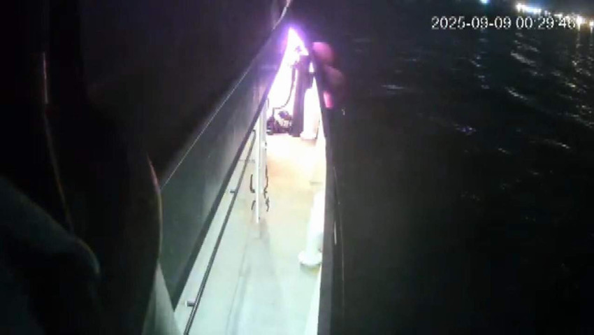 Gazze'ye hareket eden Küresel Sumud Filosu'na ait tekneye dron saldırısı