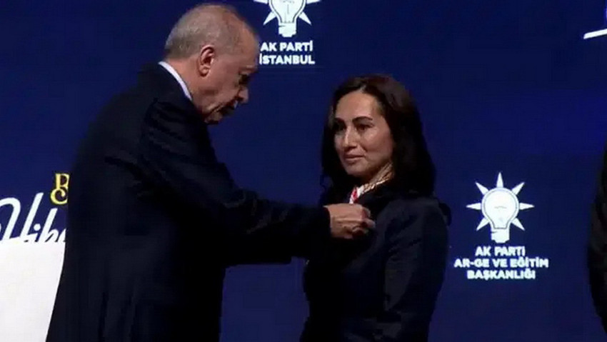 Özlem Vural Gürzel, resmen AK Parti'ye geçti