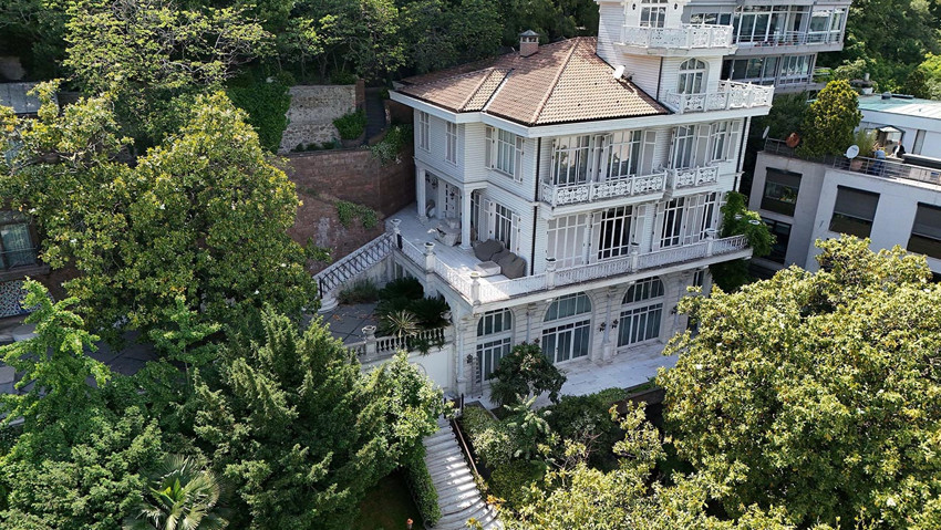 Boğaz'ın en pahalı yapılarından... TMSF'nin alıcı bulamadığı Beyaz Köşk yeniden satışta