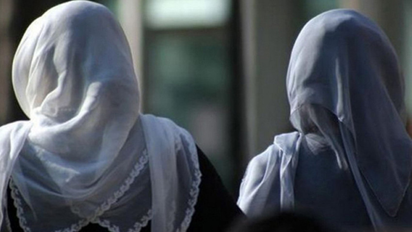 KKTC'de liselerdeki başörtü yasağı geri geldi