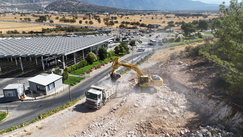 Muğla Büyükşehir, Kamu Kurumlarıyla İş Birliğiyle Ulaşımı Güçlendiriyor